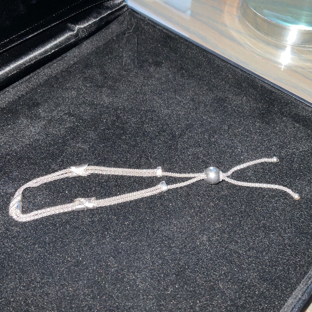 ADJUSTABLE INFINITY SLIDE BRACELET. 925 STERLING SILVER. VERY PRETTY! - Picture 2 of 4